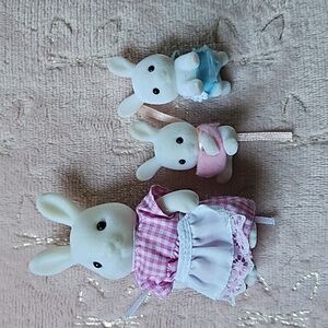 Calico Critters Snow Warren Mother Lettuce and 2 Babies